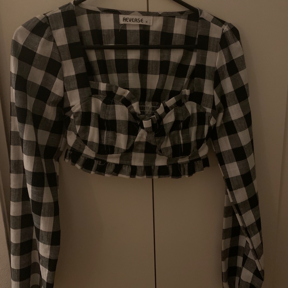 Long sleeve crop top